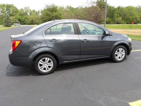 Used 2013 Chevrolet Sonic LT FWD image 10