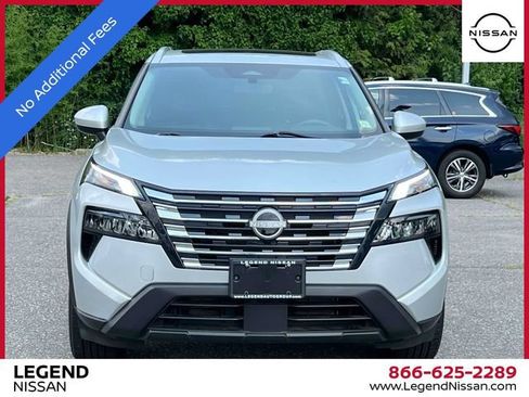 Certified 2024 Nissan Rogue SV w/ SV Premium Package AWD/4WD image 2