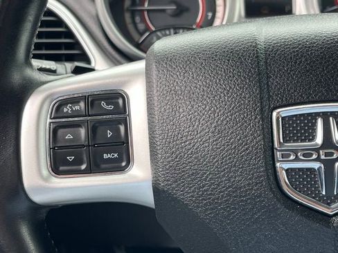 Used 2018 Dodge Journey SXT w/ Connectivity Group FWD image 18