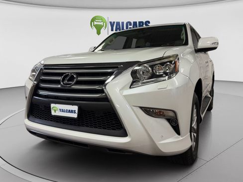 Used 2015 Lexus GX 460 w/ Premium Package AWD/4WD image 9