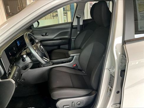 Used 2025 Hyundai Kona SEL image 10
