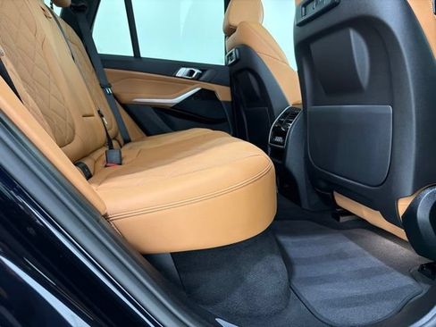Used 2023 BMW X5 xDrive40i w/ M Sport Package AWD/4WD image 23