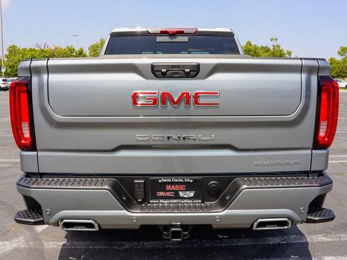 New 2026 GMC Sierra 1500 Denali w/ Technology Package AWD/4WD image 9