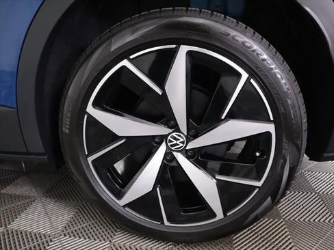 New 2026 Volkswagen ID.4 Pro S AWD/4WD image 32