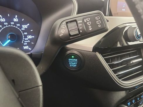 Used 2022 Ford Escape SEL image 21