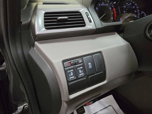 Used 2015 Honda Odyssey EX image 15