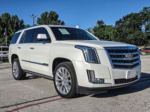 Used 2018 Cadillac Escalade Premium Luxury AWD/4WD image 1
