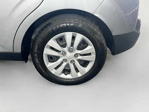 Used 2022 Kia Soul LX FWD image 11
