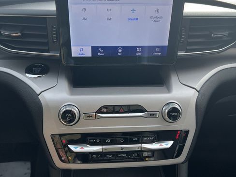 Used 2024 Ford Explorer XLT w/ Equipment Group 202A image 25