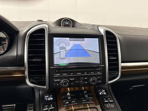Certified 2015 Porsche Cayenne Turbo AWD/4WD image 30