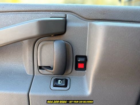 Used 2019 Chevrolet Express 2500 w/ Driver Convenience Package RWD image 9