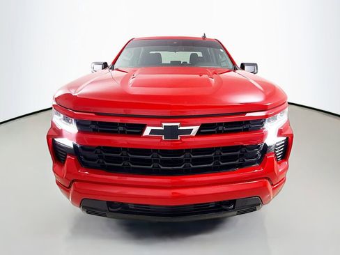 Used 2023 Chevrolet Silverado 1500 RST image 2