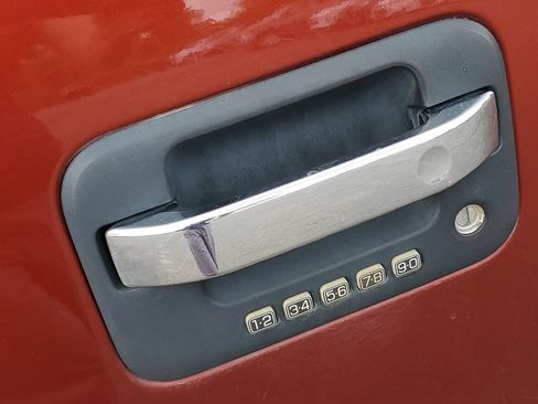 Used 2014 Ford F150 XLT w/ XLT Chrome Package RWD image 32