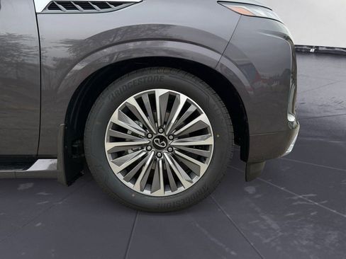 New 2026 INFINITI QX80 Luxe w/ Cargo Package image 2