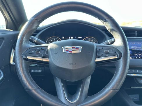Certified 2023 Cadillac XT4 Sport w/ Technology Package image 21