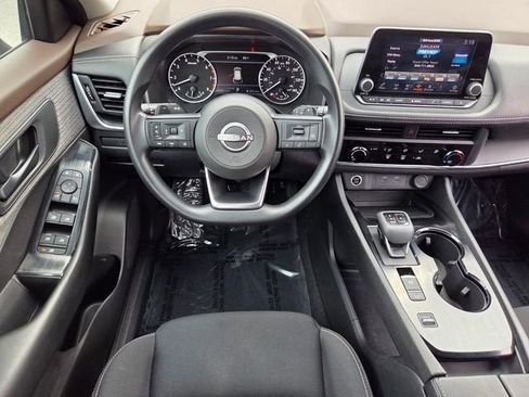 Used 2023 Nissan Rogue S FWD image 10