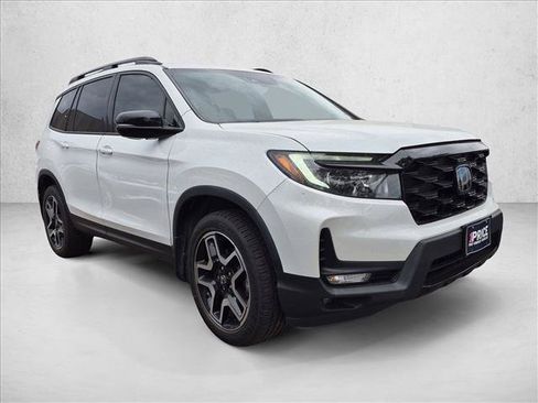 Used 2022 Honda Passport Elite image 3
