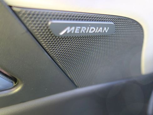 Used 2018 Jaguar XE Prestige image 35