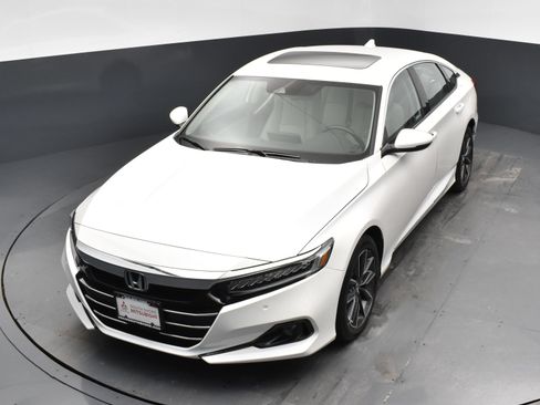 Used 2021 Honda Accord EX-L image 19
