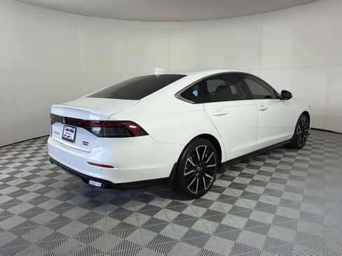 New 2026 Honda Accord Touring image 9