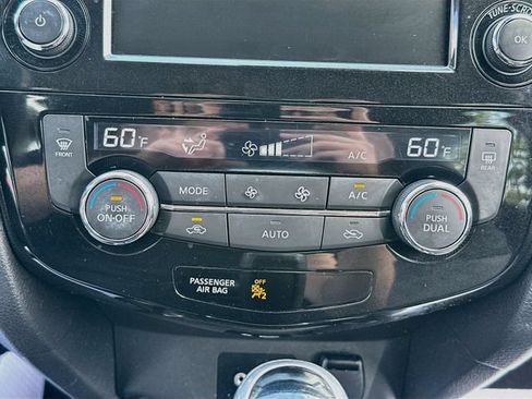 Used 2019 Nissan Rogue Sport SV AWD/4WD image 16