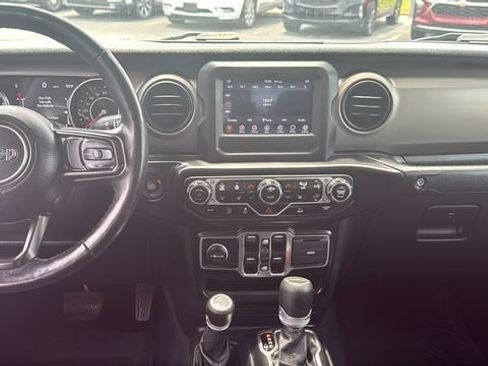 Used 2021 Jeep Gladiator Sport AWD/4WD image 25