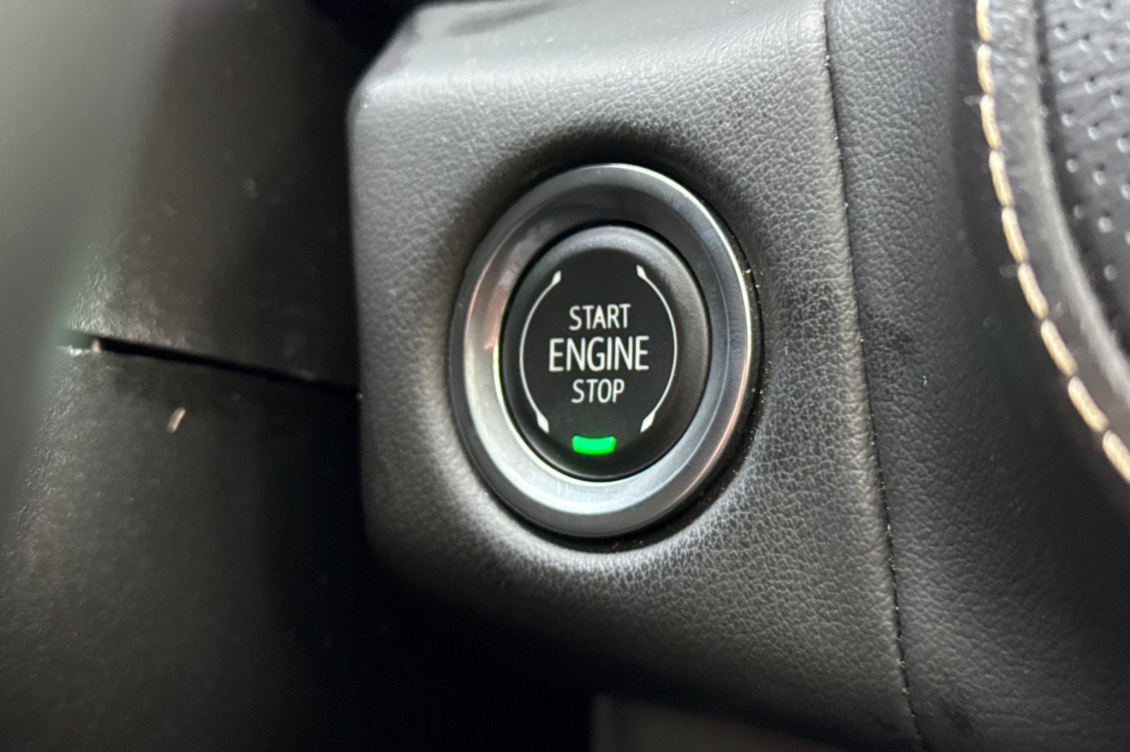 Used 2025 Chevrolet Tahoe Premier AWD/4WD image 29