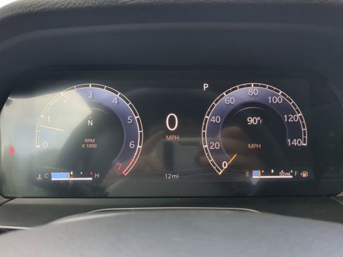 New 2025 Jeep Grand Cherokee Altitude image 25