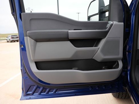 New 2026 Ford F250 XLT w/ FX4 Off-Road Package AWD/4WD image 18