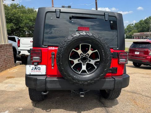 Used 2015 Jeep Wrangler Sport w/ Quick Order Package 24S AWD/4WD image 9