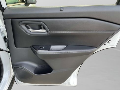 New 2026 Nissan Rogue SV w/ SV Premium Package FWD image 16