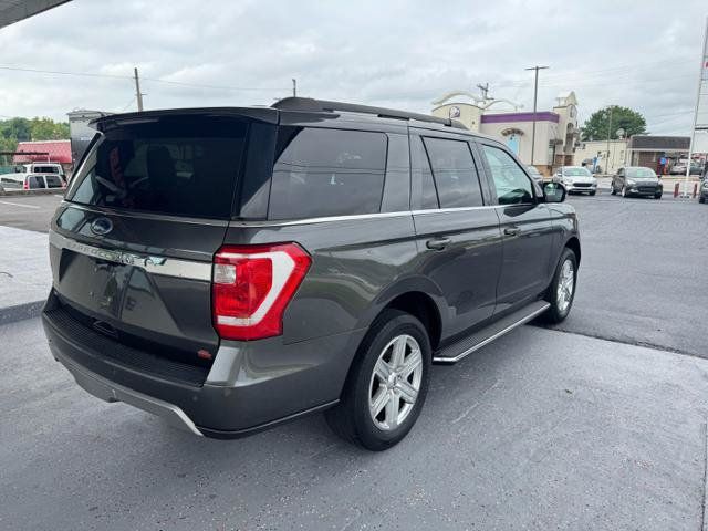 Used 2019 Ford Expedition XLT w/ Equipment Group 202A AWD/4WD image 3