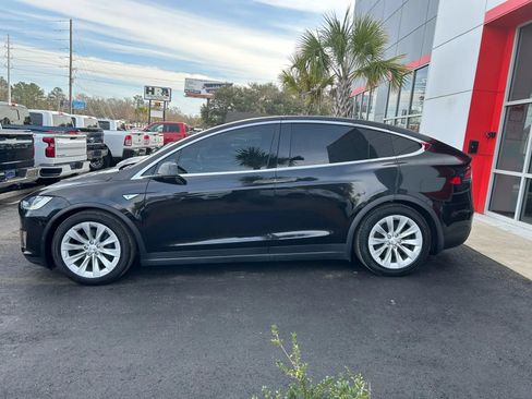 Used 2016 Tesla Model X 90D AWD/4WD image 13