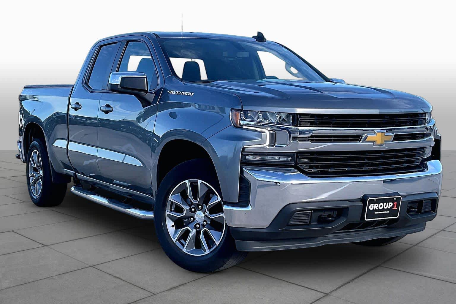 Used 2022 Chevrolet Silverado 1500 LT AWD/4WD image 3
