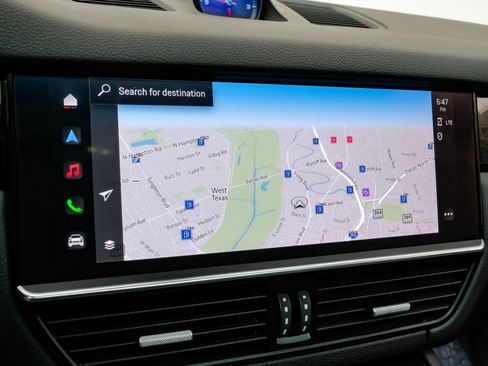 Used 2023 Porsche Cayenne Platinum Edition image 25