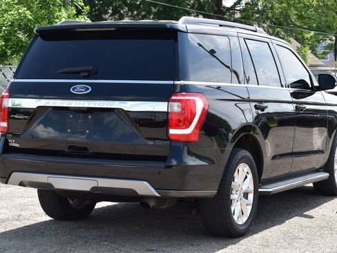 Used 2020 Ford Expedition XLT w/ Equipment Group 202A AWD/4WD image 5