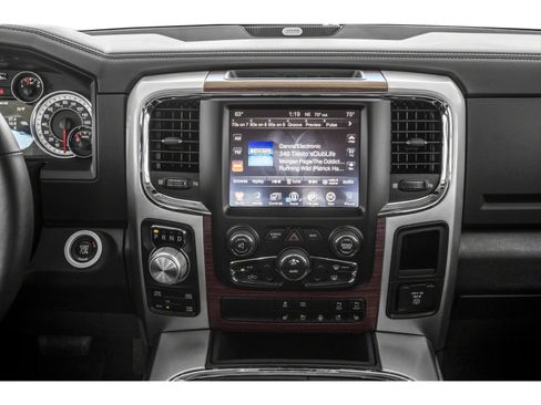 Used 2019 RAM 1500 Laramie w/ Convenience Group image 11