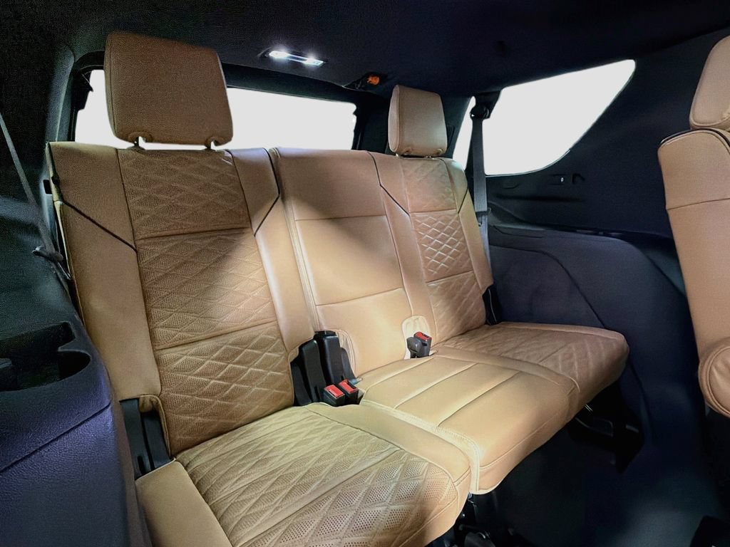Used 2021 Cadillac Escalade Sport w/ Driver Assist Tech Package AWD/4WD image 30