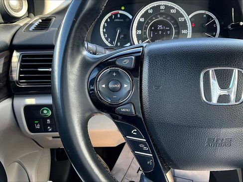Used 2016 Honda Accord EX-L image 11
