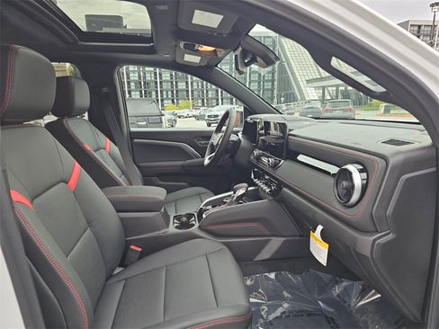 New 2026 Chevrolet Colorado Z71 w/ Technology Package image 11