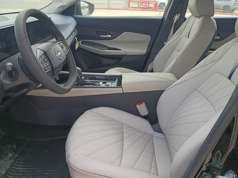 New 2026 Nissan Sentra SL w/ Floor Mat Package image 23