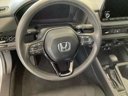 Used 2024 Honda Accord EX image 9