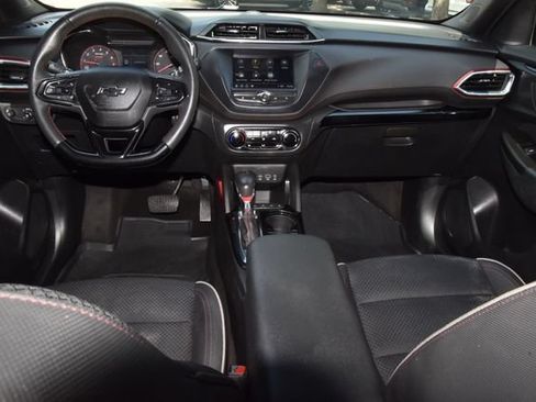 Used 2022 Chevrolet TrailBlazer RS FWD image 17