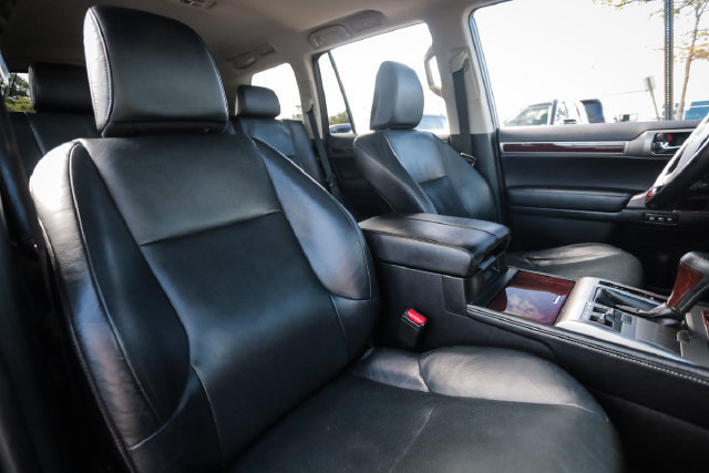 Used 2017 Lexus GX 460 Premium w/ Premium Package AWD/4WD image 62