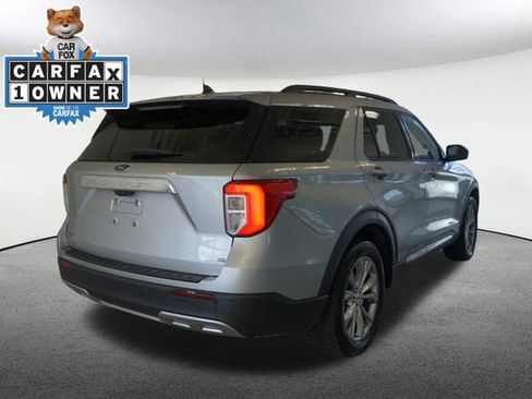 Used 2023 Ford Explorer XLT w/ Equipment Group 202A AWD/4WD image 14