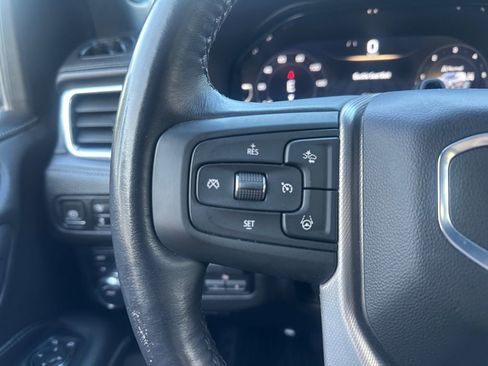 Used 2024 GMC Yukon XL Denali w/ Advanced Technology Package image 32