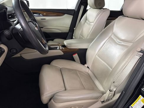 Used 2018 Cadillac XTS Premium Luxury image 11