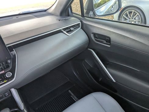 Used 2024 Toyota Corolla Cross AWD Hybrid image 16