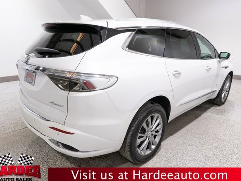 Used 2023 Buick Enclave Avenir w/ Avenir Technology Package FWD image 5