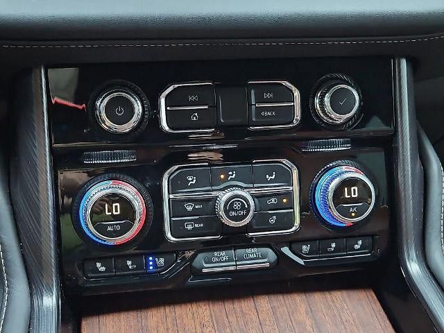 Used 2024 GMC Yukon XL Denali Ultimate AWD/4WD image 27